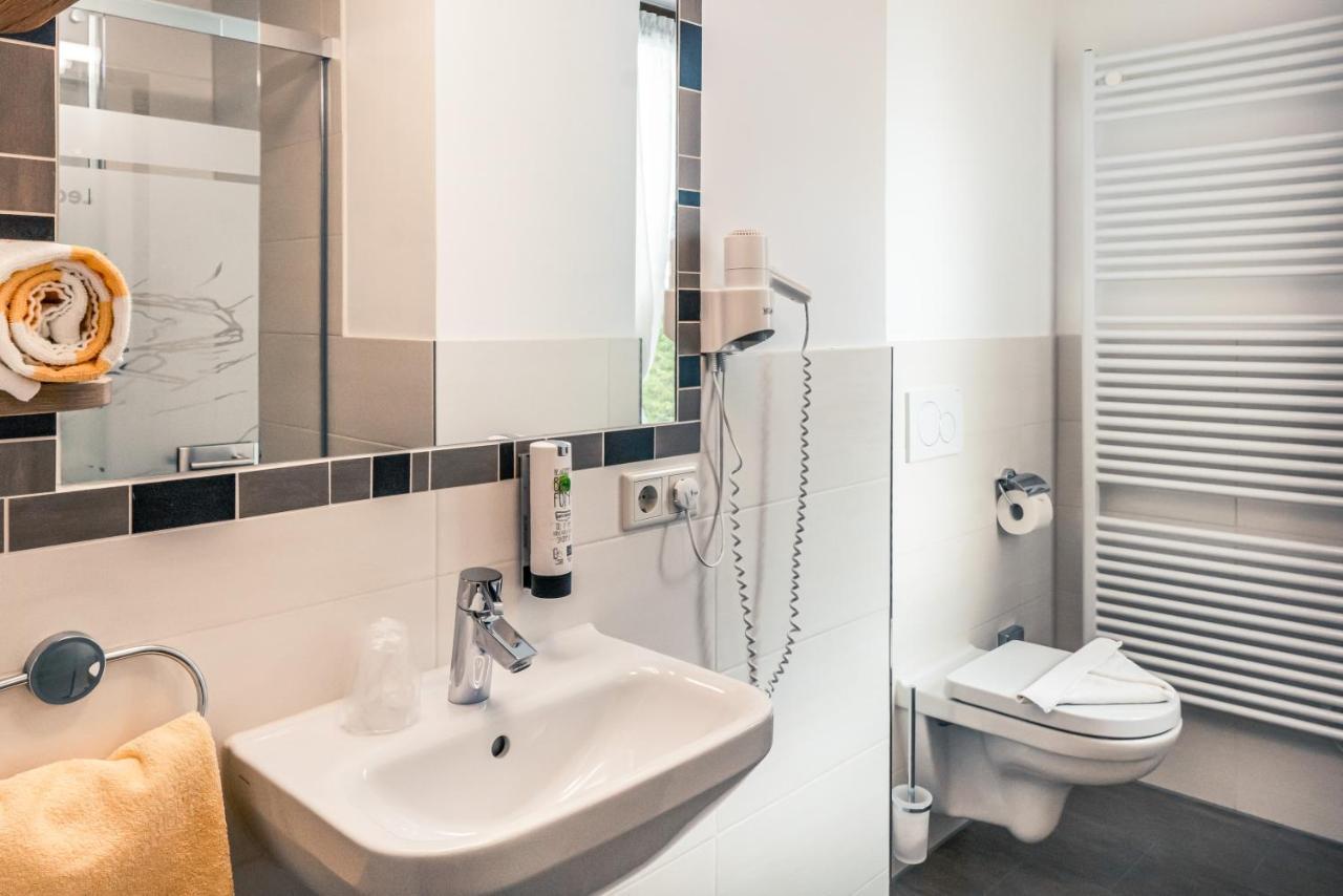 שטנצאך Hotel Foehrenhof מראה חיצוני תמונה