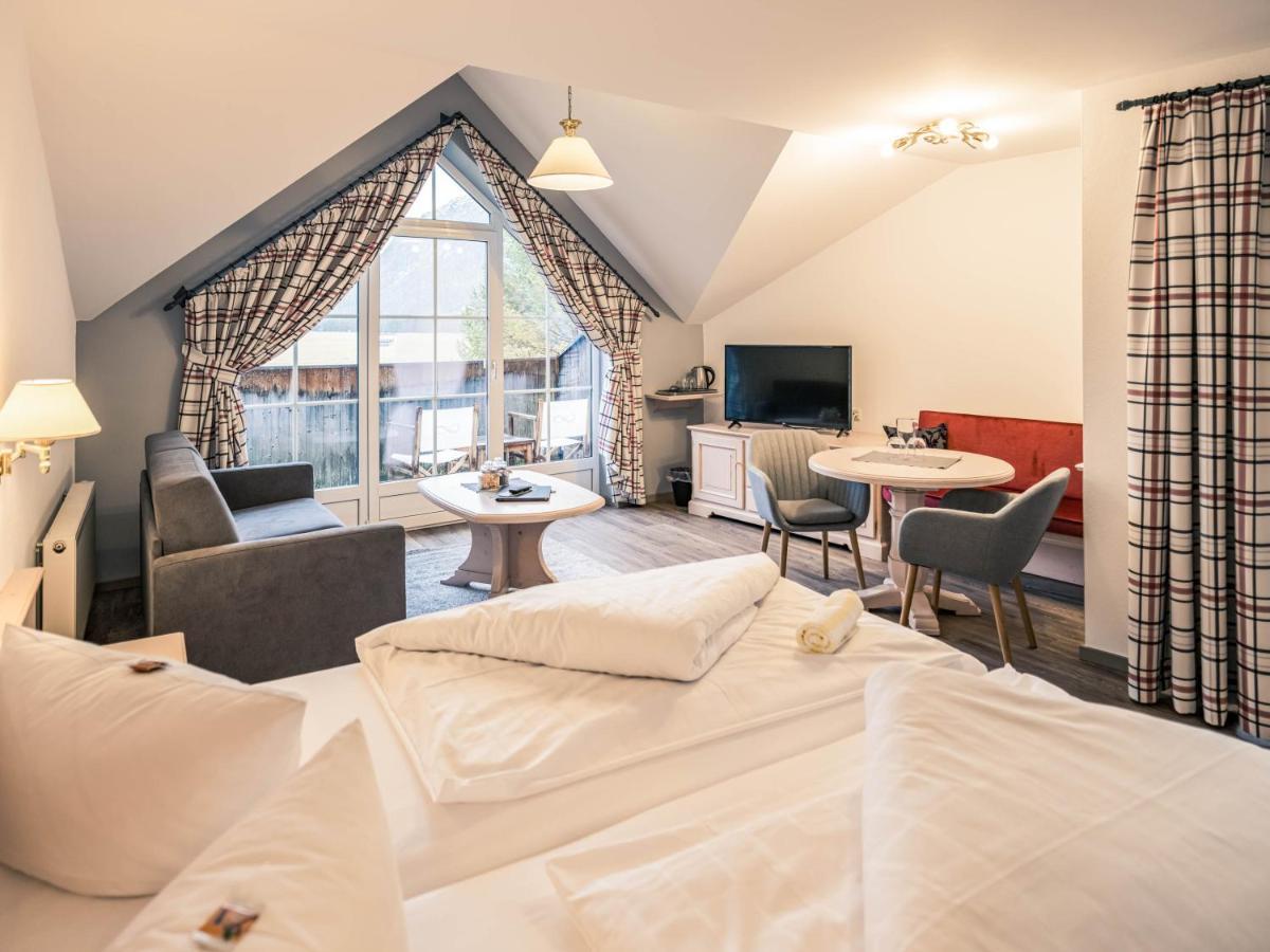 שטנצאך Hotel Foehrenhof מראה חיצוני תמונה