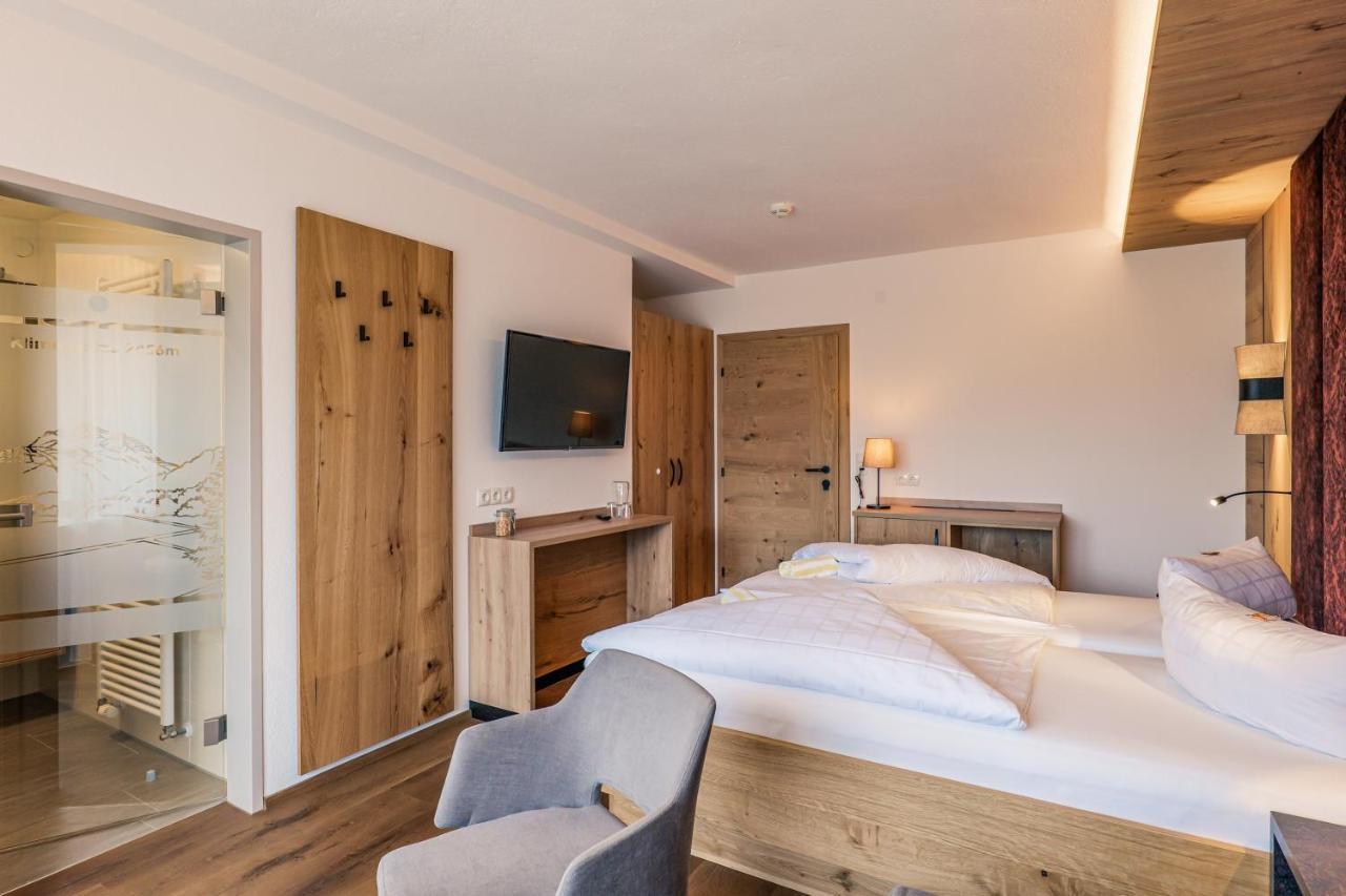 שטנצאך Hotel Foehrenhof מראה חיצוני תמונה