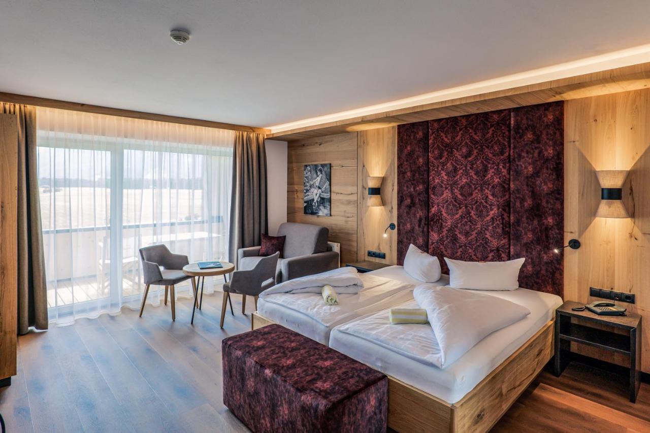 שטנצאך Hotel Foehrenhof מראה חיצוני תמונה